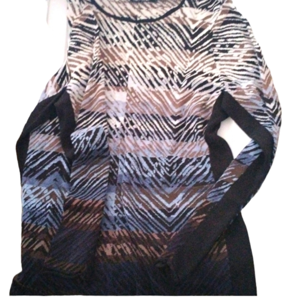 Nic+Zoe graphic all over print sweater